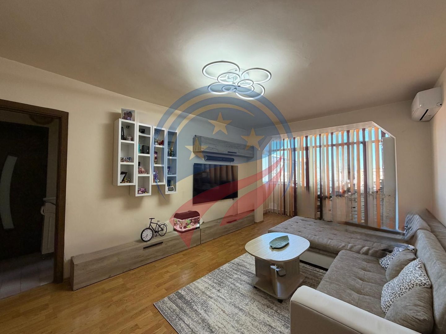 APARTAMENT 3 CAMERE-73 mp zona Promenada - Poză 2