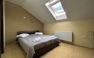 De închiriat Etaj + Mansardă 180 mp | 7 Camere cu 7 Băi | Lupeni - Poză 13