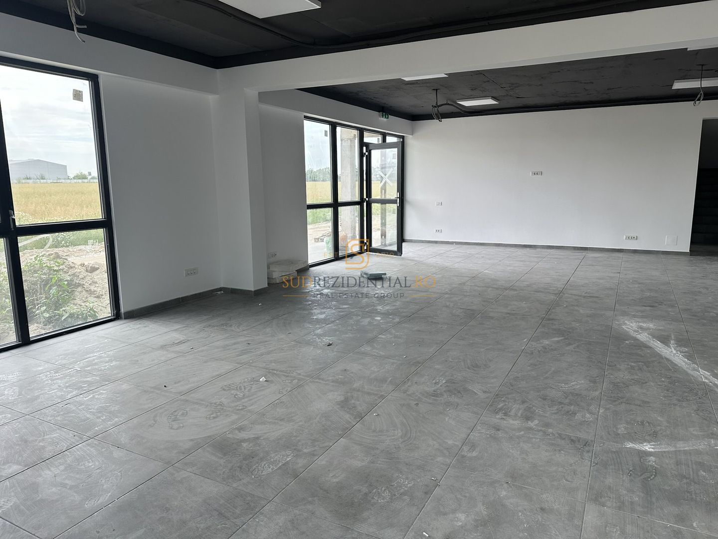 Spațiu industrial 819 mp | Showroom | Birouri DN4 Sos. Oltenitei - Poză 14