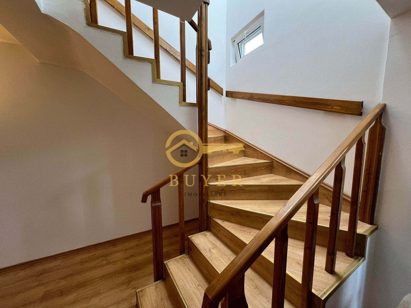 Casa de inchiriat in Sura Mare- Mobilata si utilata - Poză 8