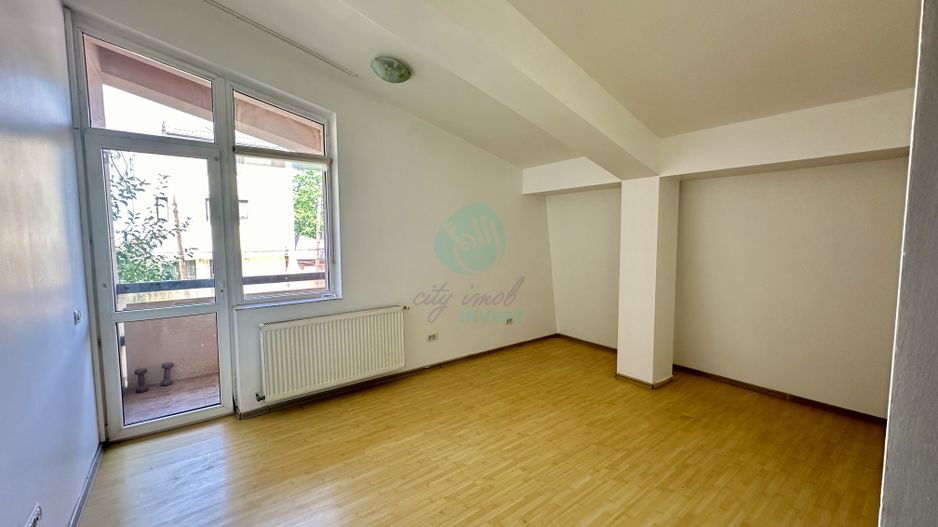 Casa construita in 2008 zona VATRA LUMINOASA - Poză 8