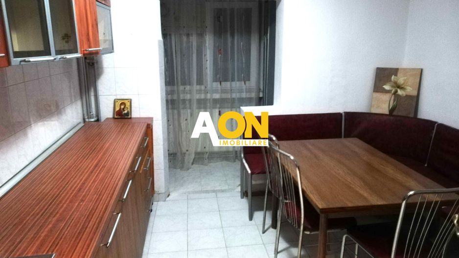 Apartament 2 camere, 50 mp utili, Cetate, etaj 3 - Poză 2