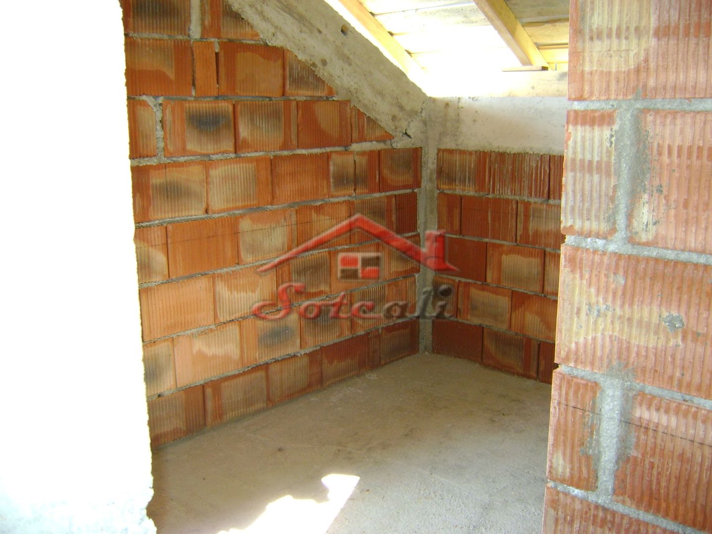 Casă Nouă de Vânzare în Cornu de Jos - Poză 9