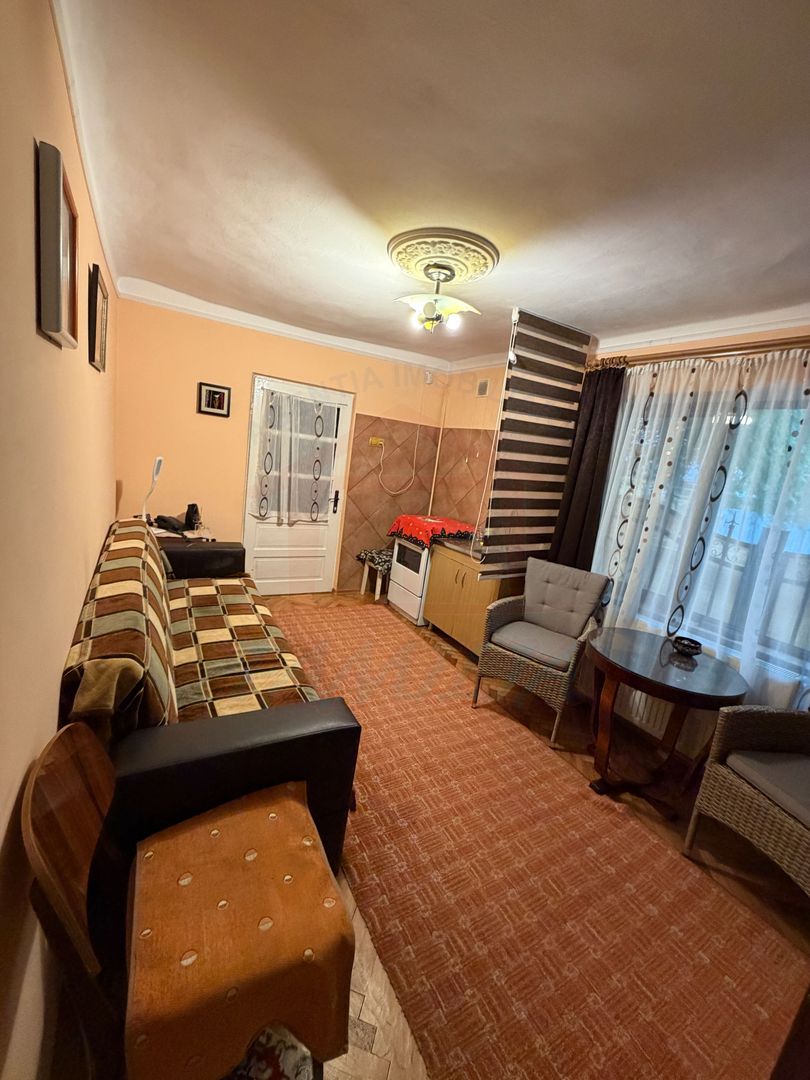 700 mp, teren intravilan, zona Centru, 150.000 euro - Poză 5