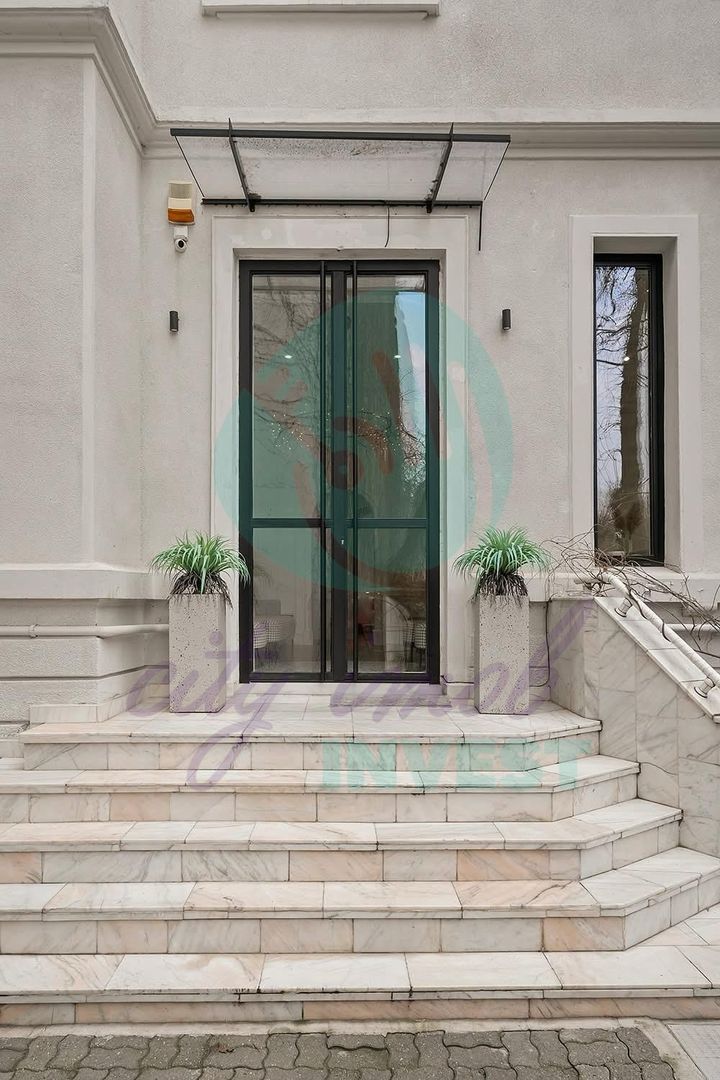 Vila eleganta 10 camere-Cartierul Armenesc-FInisaje Premium - Poză 17