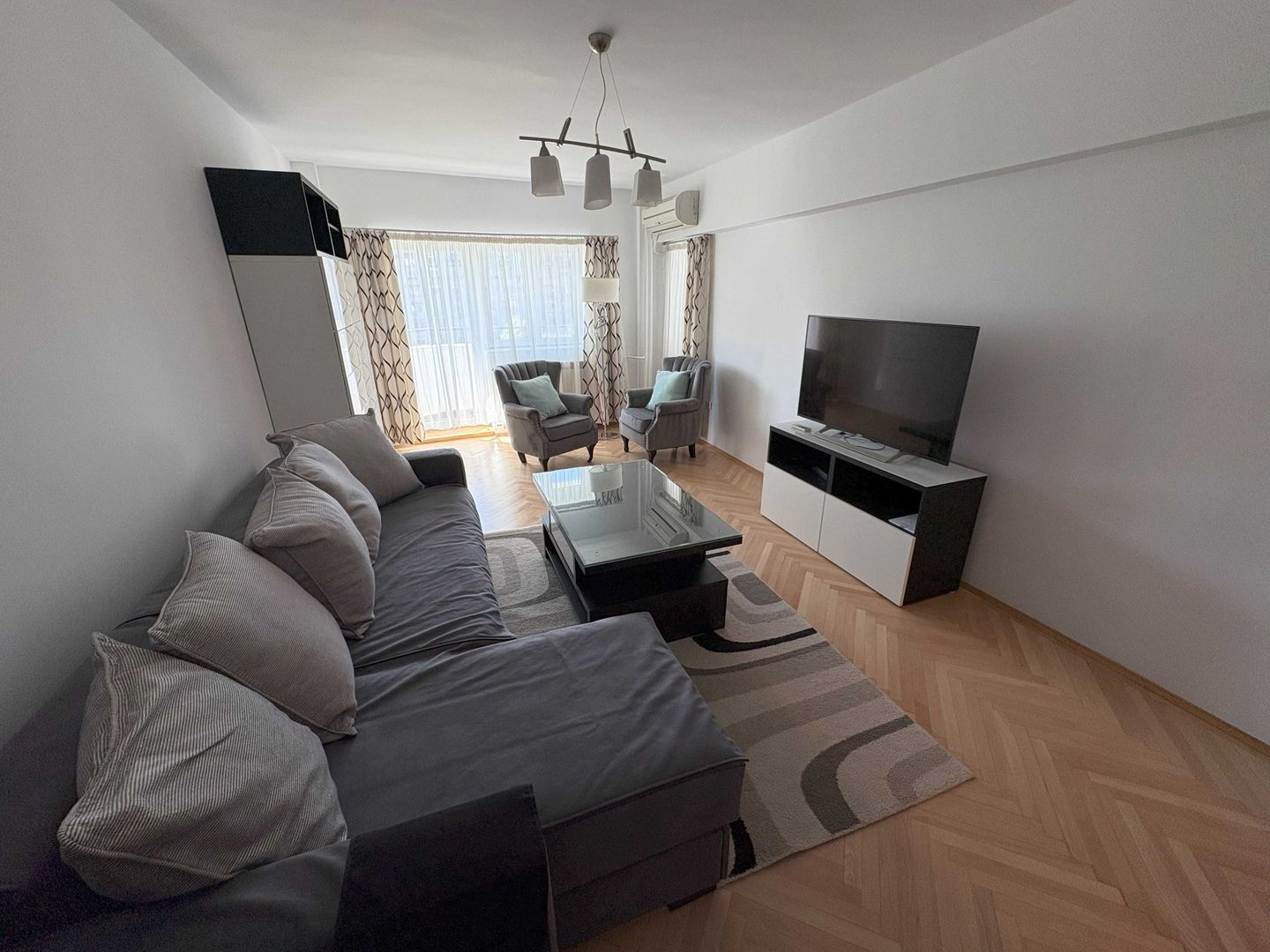 Închiriez apartament 2 camere modern, Unirii, renovat, petfriendly - Poză 1