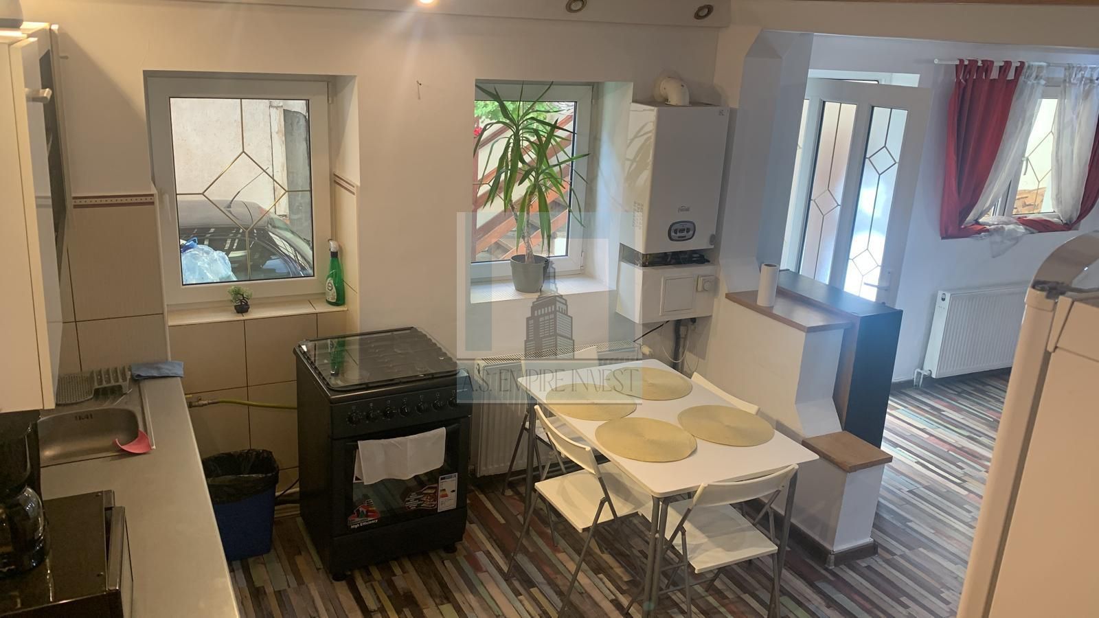 Apartament la casă, cu 3 camere mobilat/ utilat, 2 bai - zona Schei - Poză 1