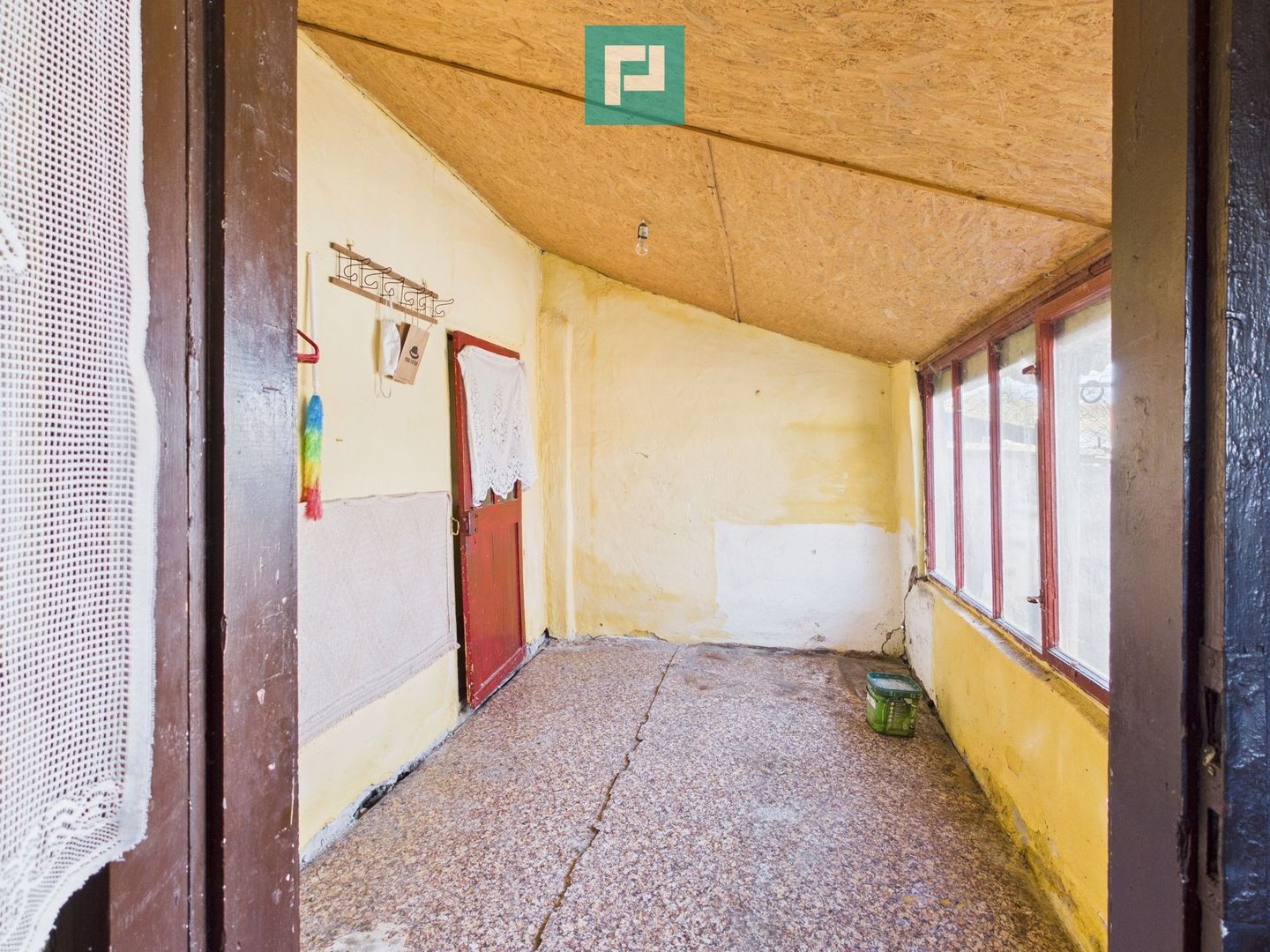 Casă cu 3 camere lângă frontiera Turnu - Poză 15