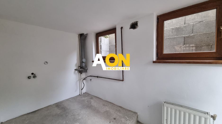 De vanzare casa 6 camere, S+P+M, 900mp teren, Cetate - Poză 21