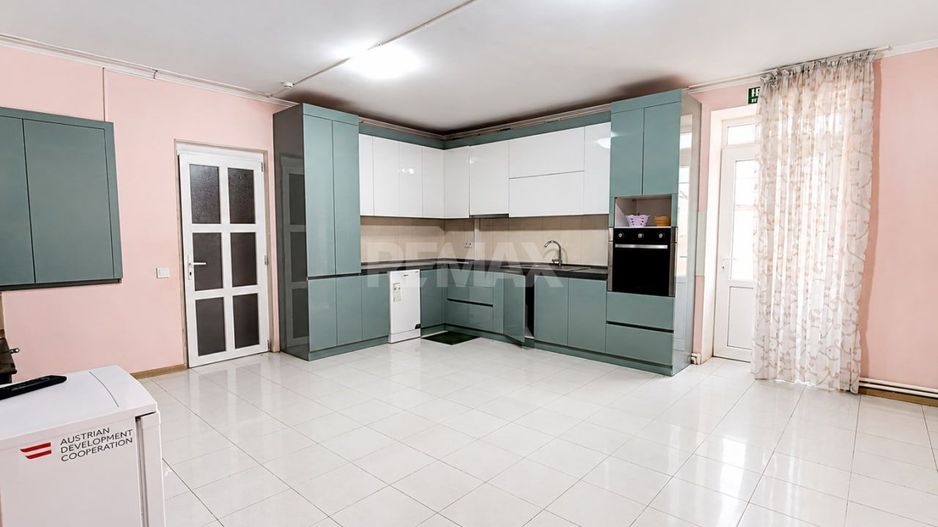 Casă 157,4 m² cu teren 15,3 ari – Holercani - Poză 10
