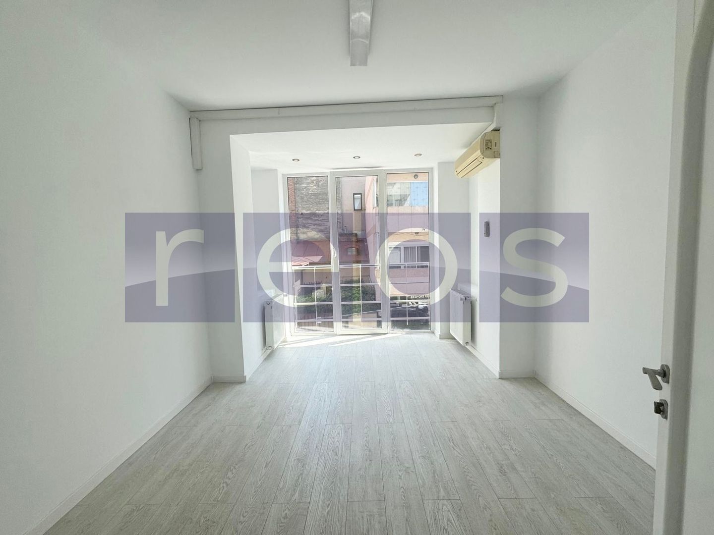 INCHIRIERE 3 CAMERE | DECOMANDAT | ETAJ 1 | IDEAL SPATIU BIROURI - Poză 1