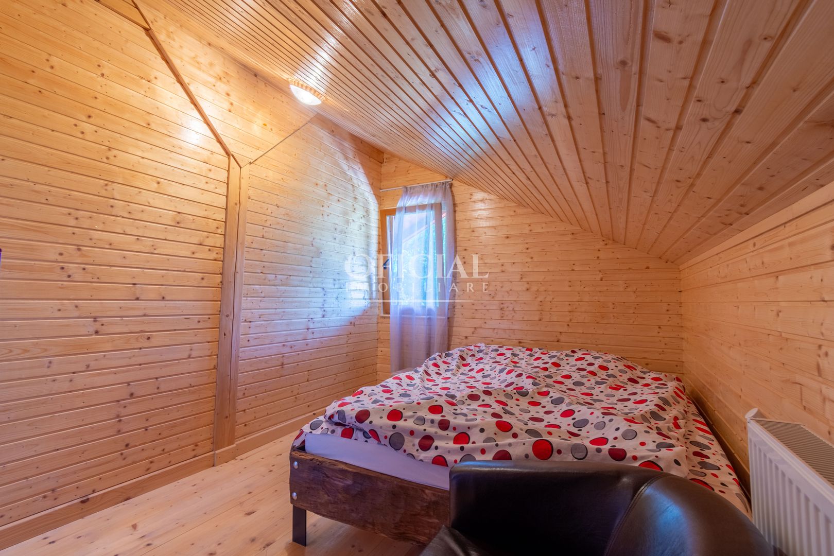 Casa de Vacanta | 5 camere | Foisor | Jacuzzi | teren 4000 m2 | Valeni - Poză 12