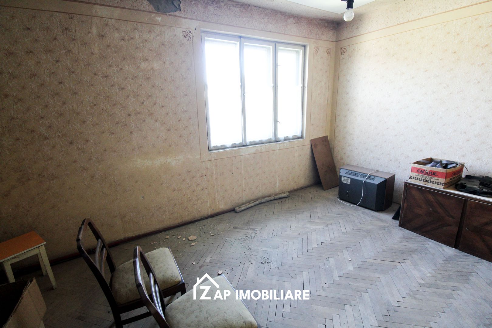 Cartierul 7 Noiembrie - Casă P+E Solidă - Singu - Poză 13