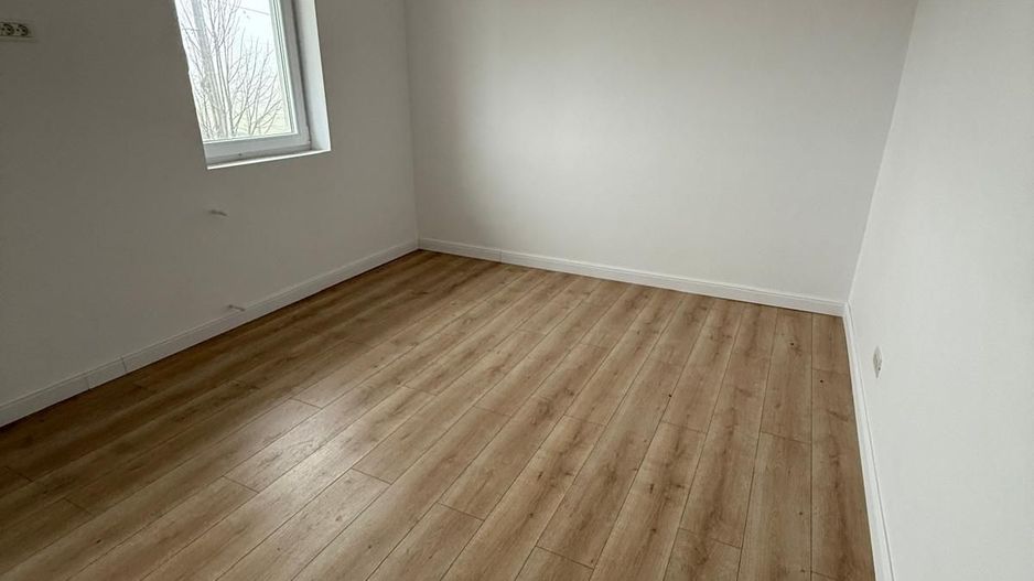 Mutare imediată! Vilă duplex 4 camere cu curte proprie - Poză 15