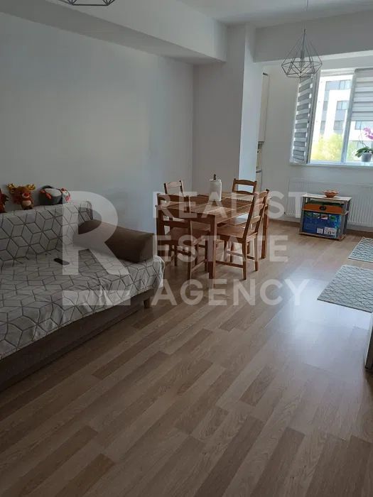Vânzare, apartament cu 3 camere în zona Militari Residence - Poză 2