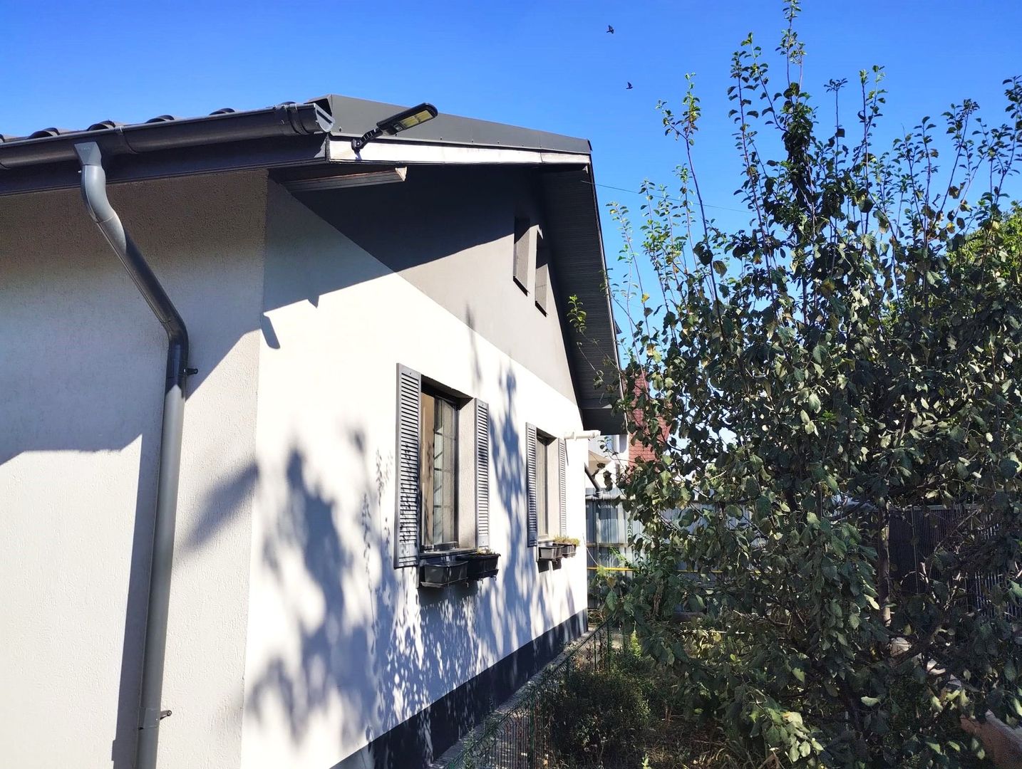 Casa individuala unde confortul întâlnește liniștea! - Poză 1