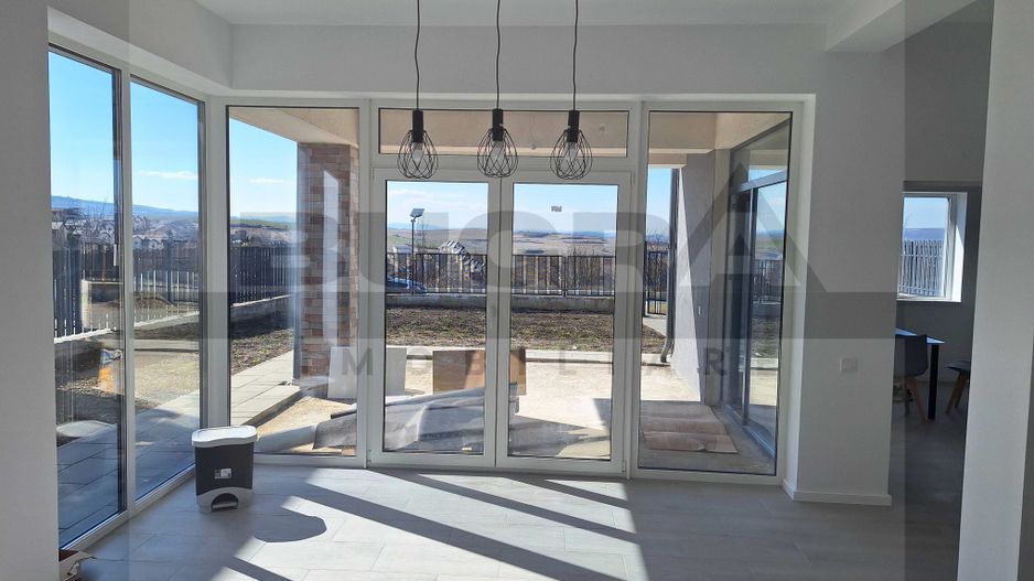 Casa individuala de inchiriat, Dezmir - Poză 3