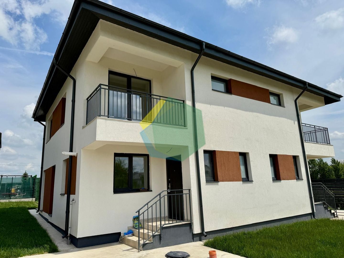 Vila duplex moderna nouă în Otopeni | Curte 160mp | Mutare imediată - Poză 4