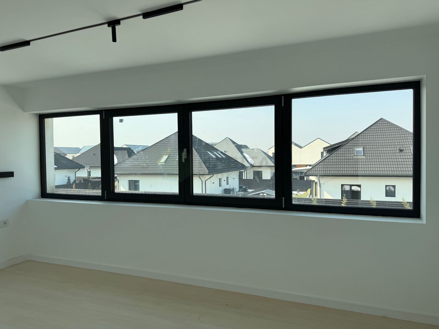 Vilă individuala 6 cam Pipera-Tunari - Poză 17