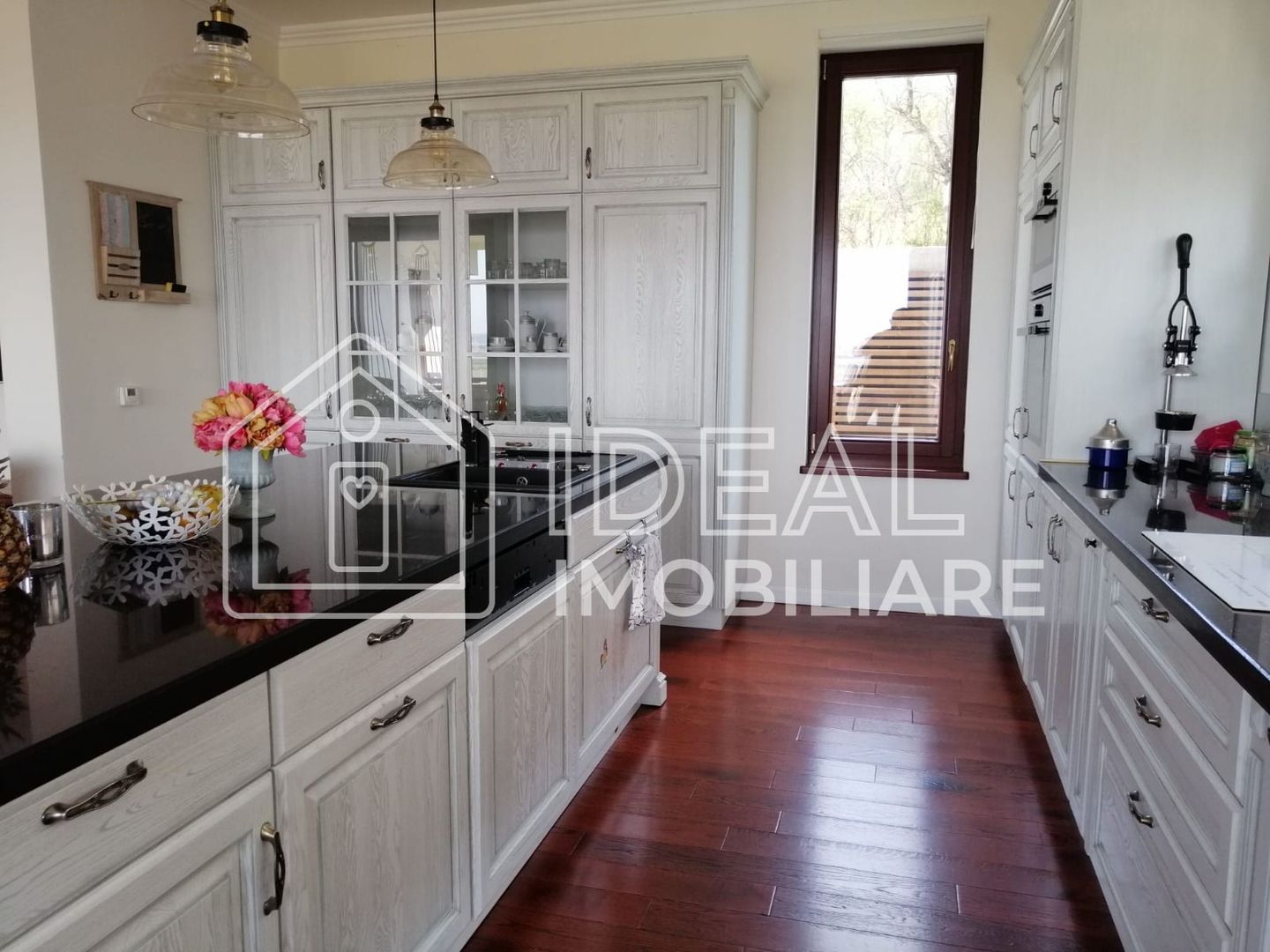 Vila cu 4 camere si teren de 700 mp, in Gusterita - Poză 6