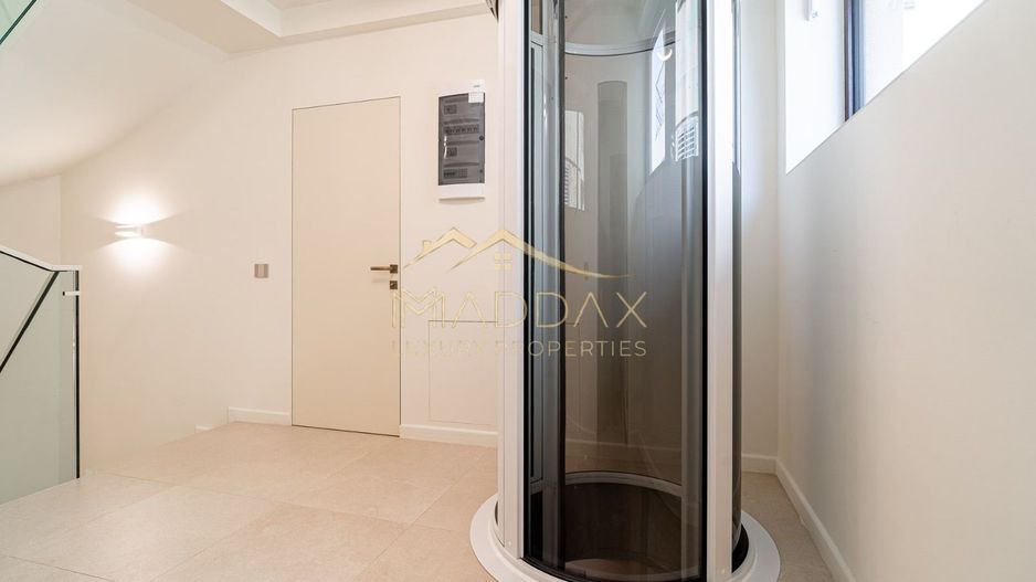 Vila Unica Noua cu 8 camere *300mp* /fotovoltaice si pompa cladura// Dorobanti - Poză 39