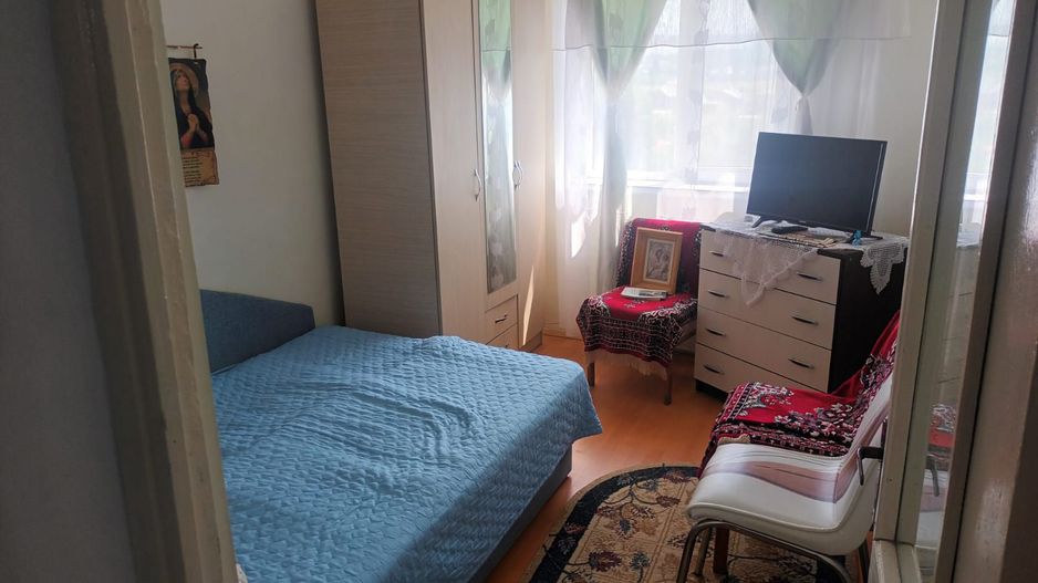 Apartament 4 camere, etaj 3, mobilat și utilat, zona DECEBAL; - Poză 6