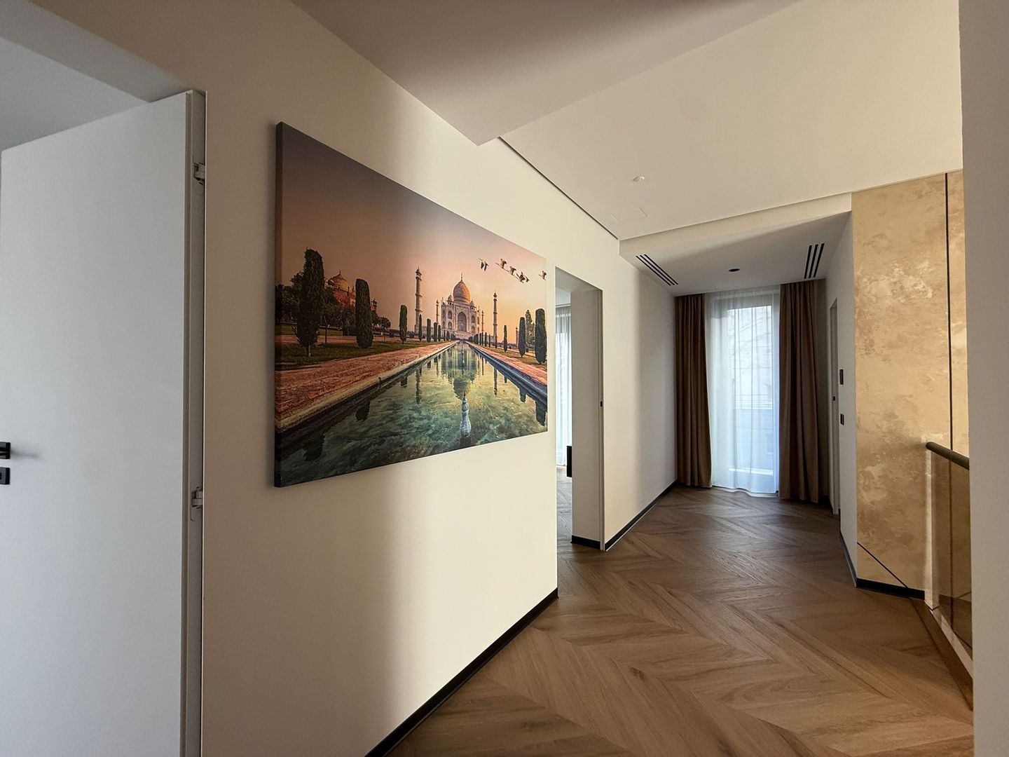 Exclusivitate Absolută în Calea Aradului | Casă High-End Complet Mobilată - Poză 19