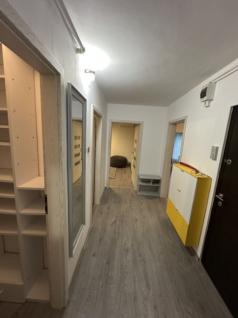 Apartament 3 camere  renovat in zona Lipovei - Poză 23