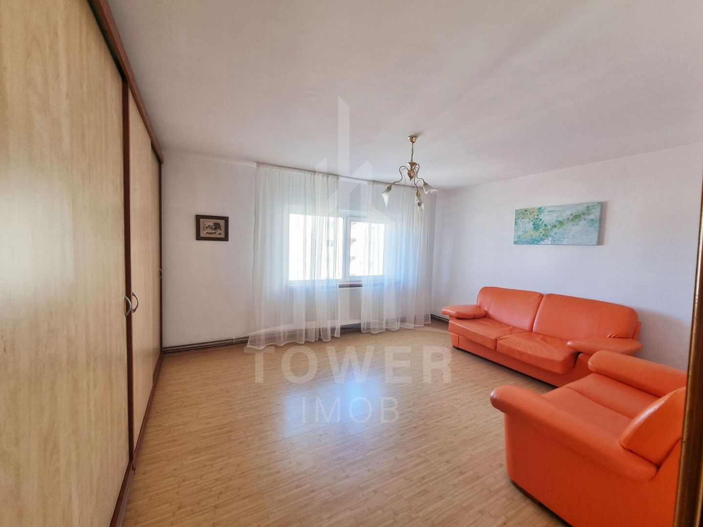 Apartament de vanzare 3 camere decomandate 73 mp Terezian - Poză 1