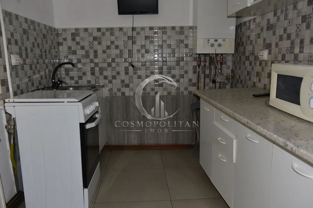 Casa in zona centrala ~ 120mp utili ~ renovata ~ Pret: 99.000€ neg. - Poză 2