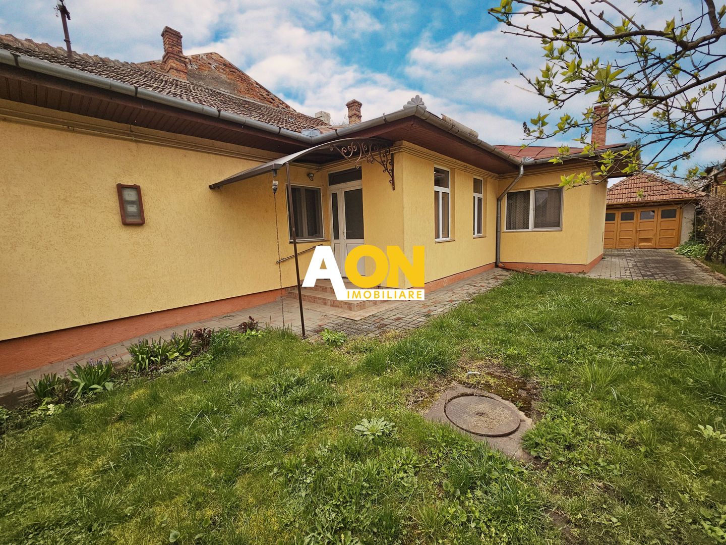Casa cu 3 camere, renovata, 753 mp teren, zona Prefectura - Poză 1