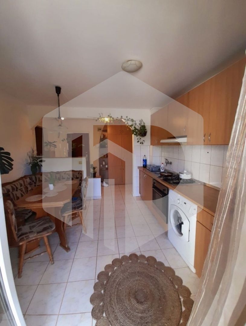 Apartament 3 camere Strand- Etaj 1/Decomandat+balcon+pivnita - Poză 2