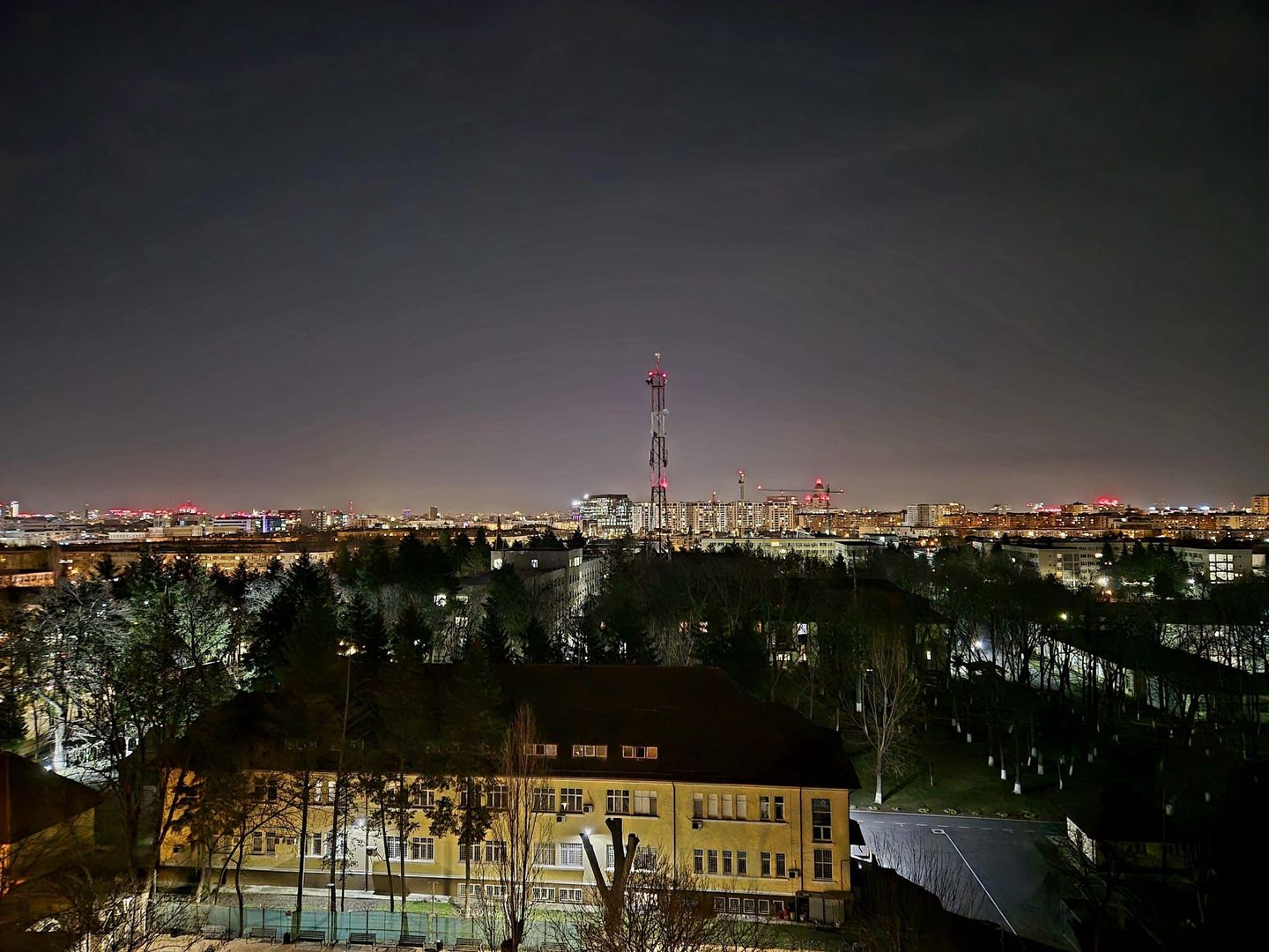 Apartament 3 camere luminos, mobilat si utilat, metrou Favorit-Pet friendly - Poză 16