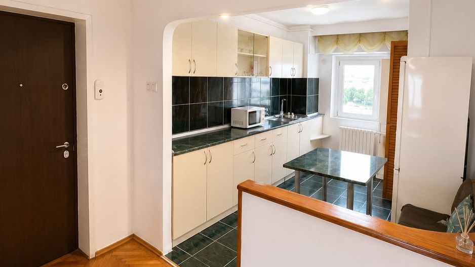 Apartament 3 camere decomandate | Tomis 3 – zona Mega Image | 76 mp - Poză 3