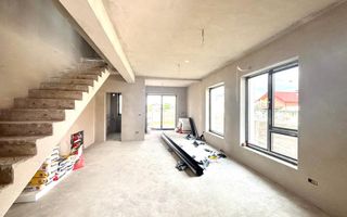 Duplex cu 4 camere, vatra satului, toate utilitatile - Sacalaz - Poză 1