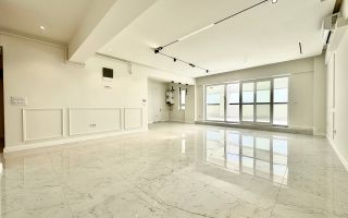 Vânzare Penthouse cu Terasă generoasă în Complexul Atrium Garden - Poză 1