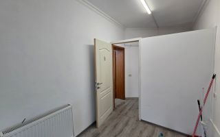 Etaj vila cu 5 camere, Dumbravita, Ideal pentru activitati comerciale - Poză 6