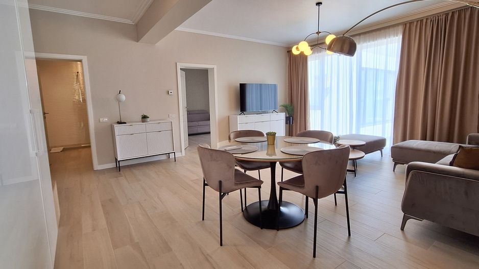 Apartament mobilat si utilat cu 2 locuri de parcare - Poză 4