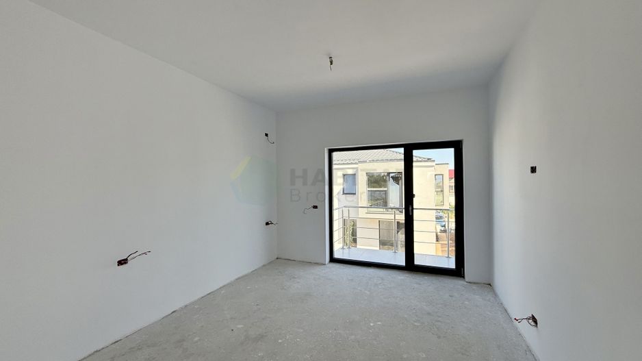 Vila 5 camere Tunari langa Cosmopolis - Poză 6
