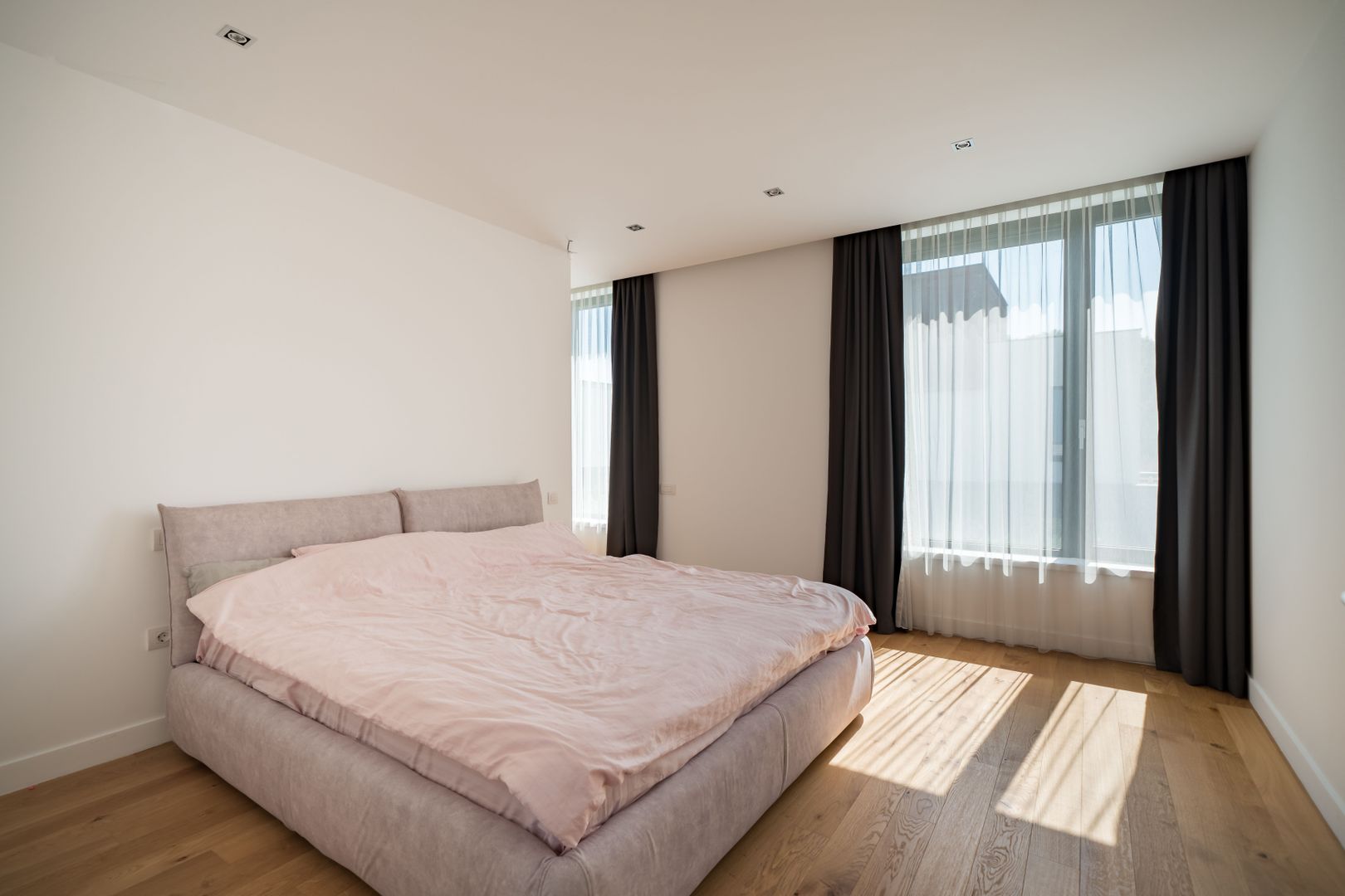 Vila 3 camere Amber Gardens - Poză 3