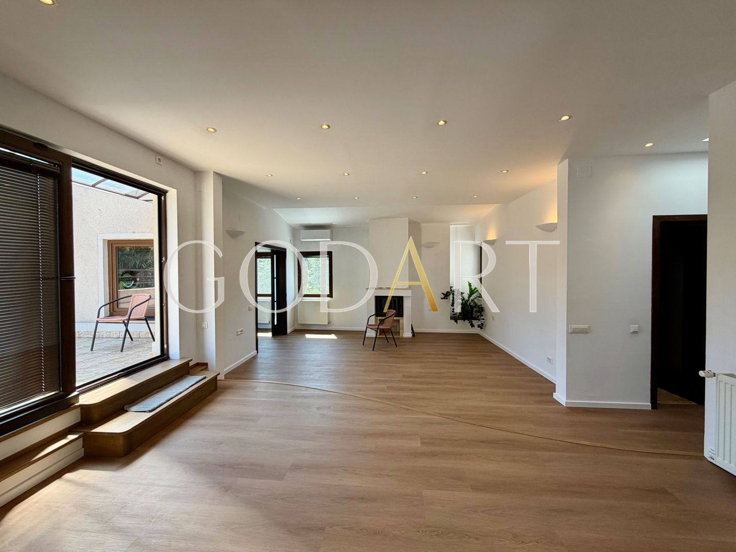 Penthouse cu terasă și vedere către parc | Vilă Art Deco–Bauhaus - Poză 4
