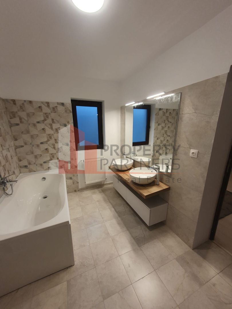 Proprietate pe marginea lacului, vila impresionanta. - Poză 36