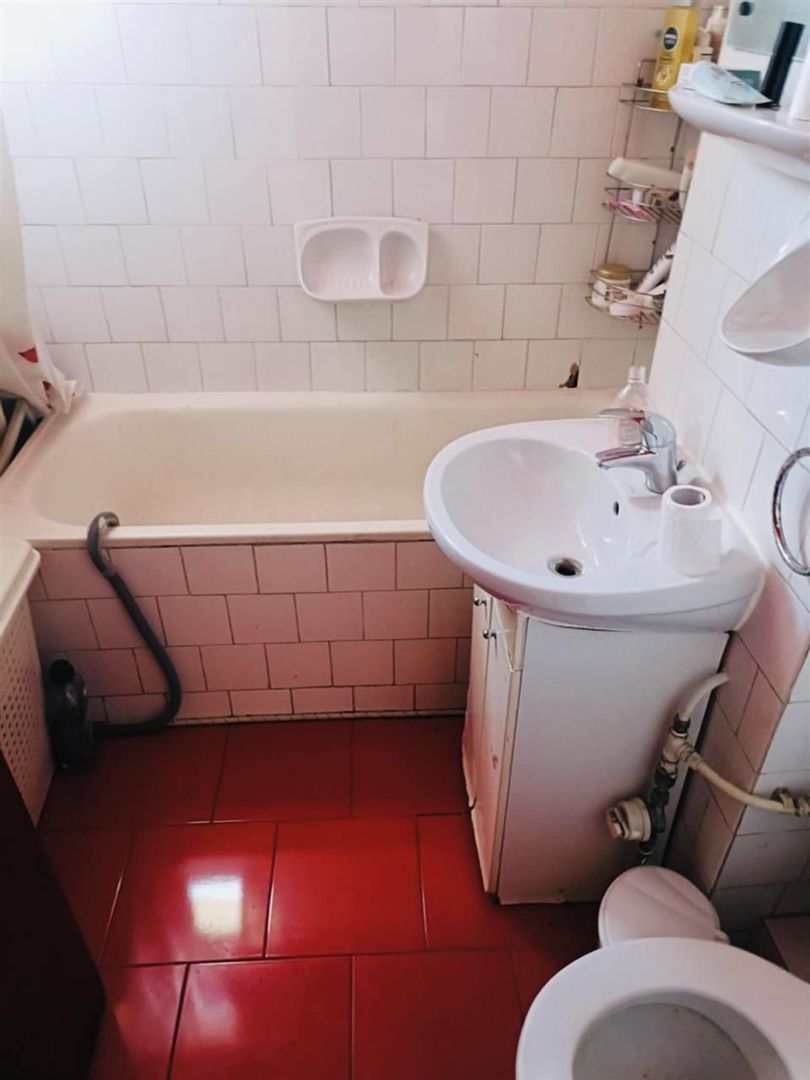 Apartament cu 3 camere  decomandat Rogerius - Poză 5