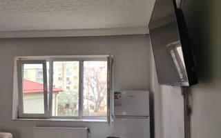 Mic la întreținere, bun la randament: apartament în Orșova - Poză 23
