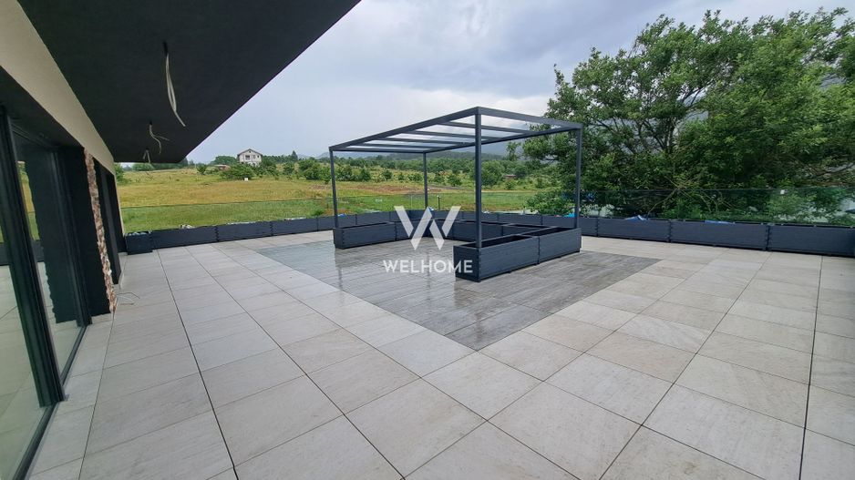 Vilă modernă premium cu piscină interioară, teren 1200 mp și panoramă - Poză 12