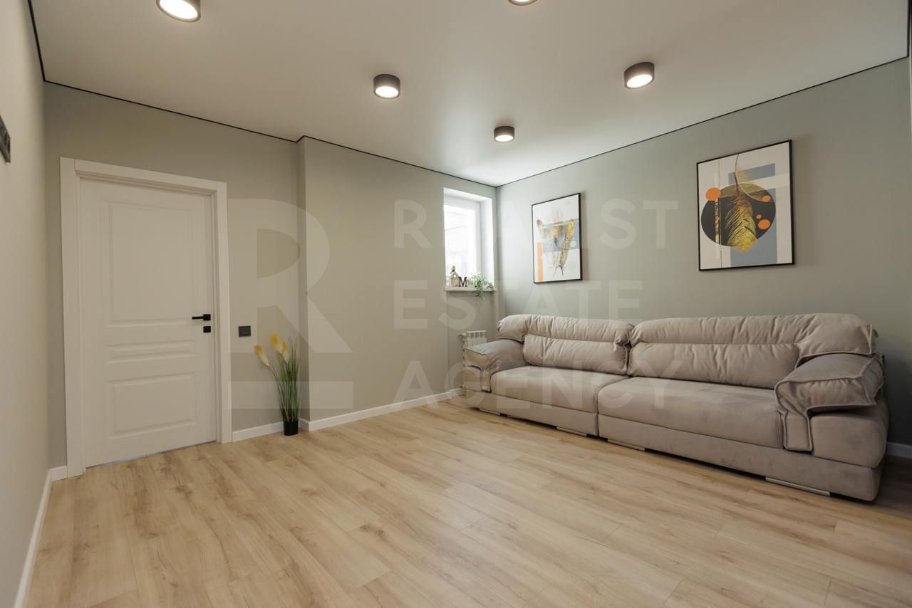 Vânzare, apartament, 2 camere +living, bul. Mircea cel Bătrân, Ciocana - Poză 2