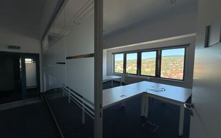 Ultimul etaj, vedere panoramică – Spațiu de birouri - Poză 7