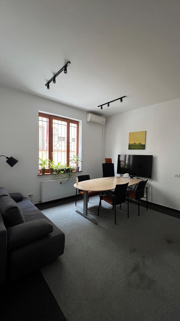 Vilă de Prestigiul în Inima Cartierului Cotroceni – Strada Clunet - Poză 10