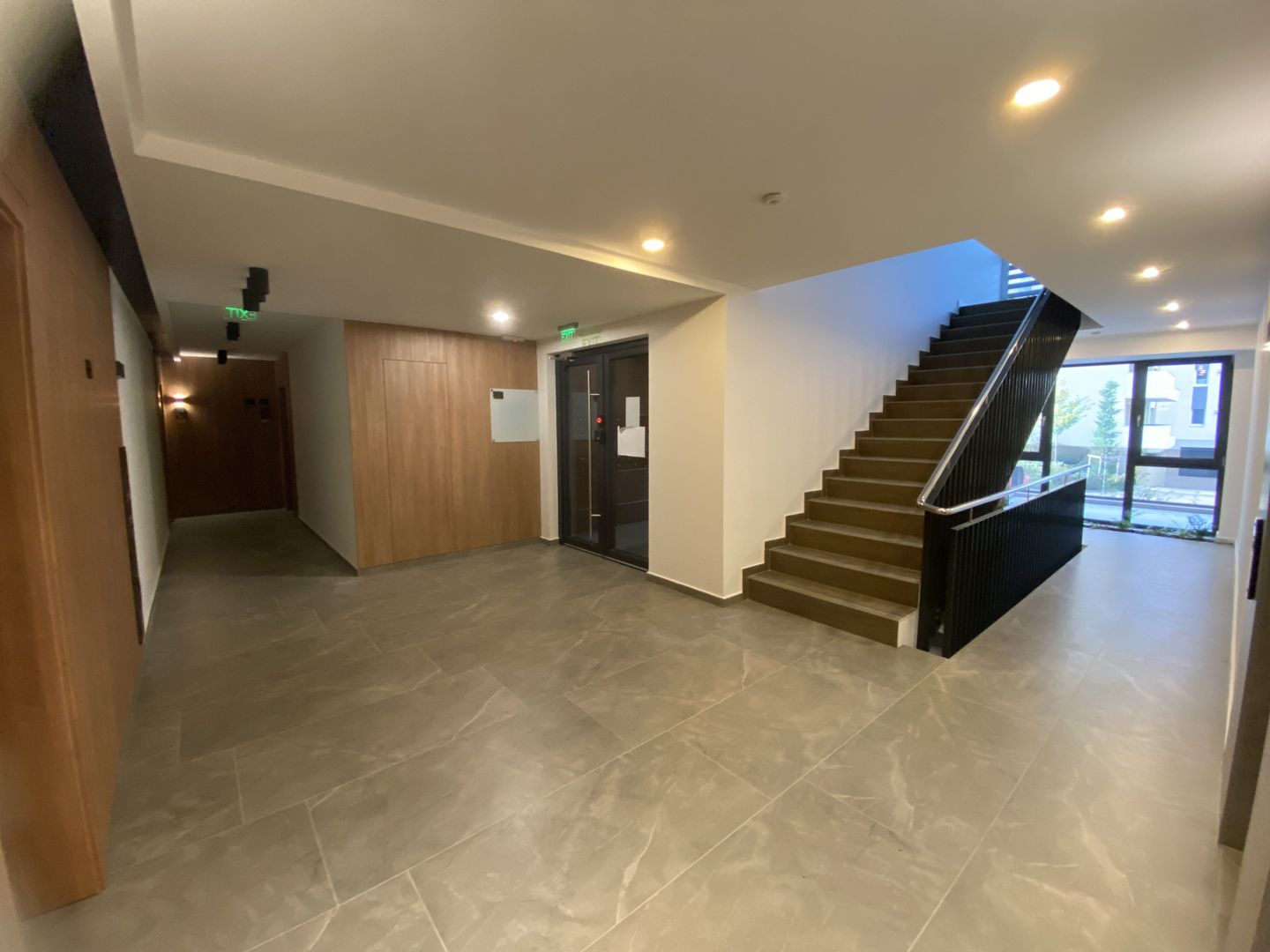 Spațiu comercial / Birouri de închiriat în Urban Plaza | Predare imediată - Poză 21