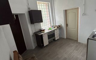 Apartament in vilă 3 camere, 120mp teren in folosinta (L18) - Nerva Traian - Poză 9
